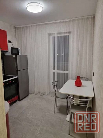 Сдам однокомнатную квартиру в Донецке по проспекту Комсомольский, ориентир филармония и Набережная. Донецк - изображение 5