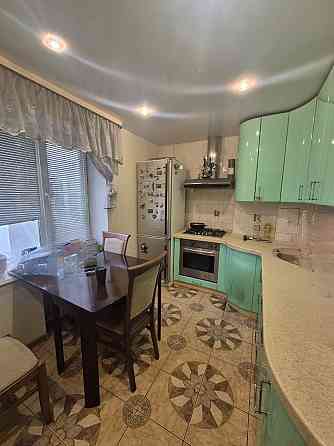 Продам 4-х комнатную квартиру Донецк