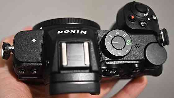 Беззеркальный фотоаппарат Nikon z 5 Донецк