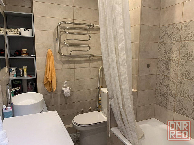 Сдается светлая, просторная квартира с ремонтом, Буденовский район, мкр Донской. Донецк - изображение 2