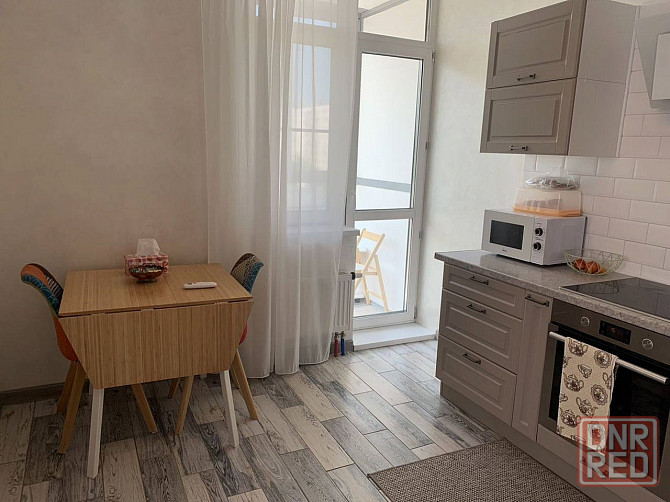 Сдается светлая, просторная квартира с ремонтом, Буденовский район, мкр Донской. Донецк - изображение 3