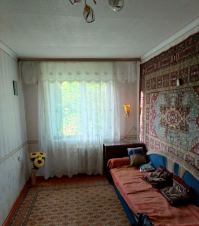Продала 3-х комнатной квартиры, кв-л Железнодородный Макеевка