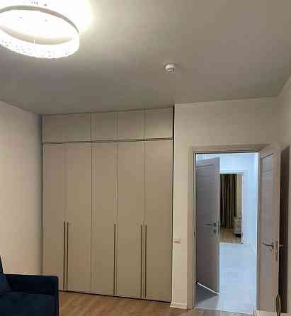 Сдаю двухкомнатную квартиру в Ворошиловском районе Донецка. Ориентир: ул. Набережная. Донецк