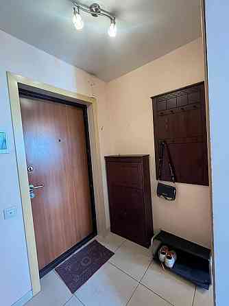 Сдается на длительный срок светлая двухкомнатная квартира с хорошим ремонтом в Калининском районе (п Донецк