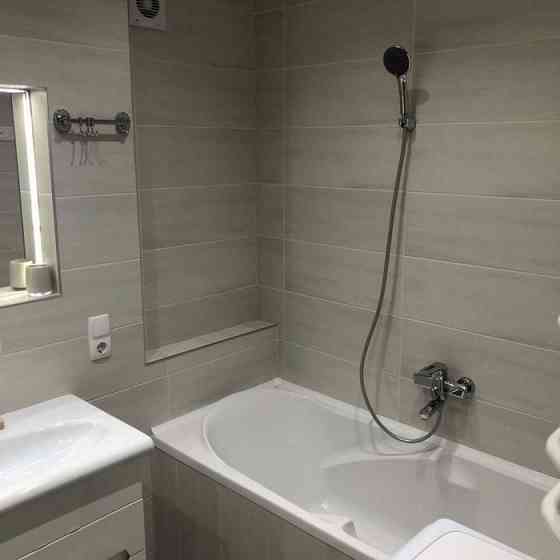 Сдам 2к квартиру в Ворошиловском районе на длительный срок Донецк