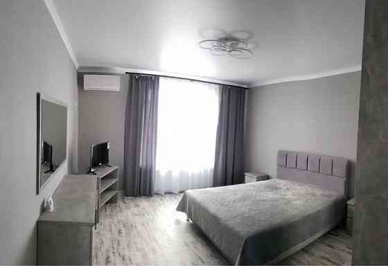 дается: Однокомнатная квартира Район: Ворошиловский; Ориентир: Набережная; Донецк