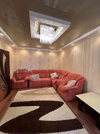 Сдается 2-ая квартира Район: Киевский Рядом магазины,школы,садики и очень удобная транспортная развя Донецк