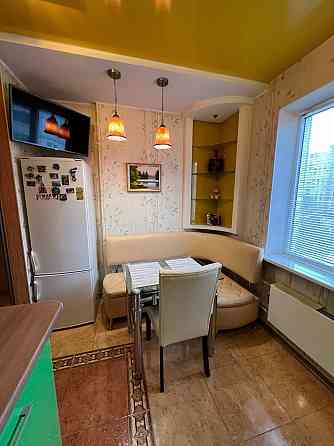 Сдается 2-ая квартира Район: Киевский Рядом магазины,школы,садики и очень удобная транспортная развя Донецк