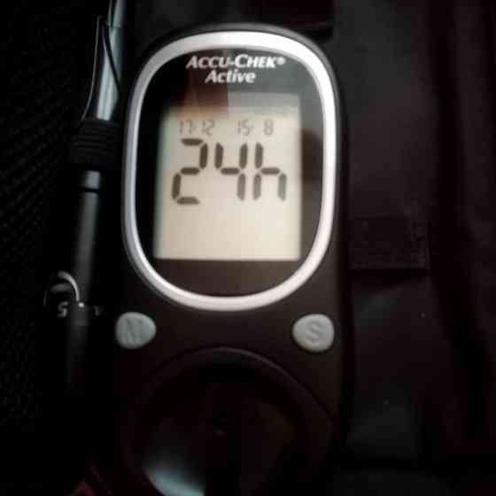 Глюкометр Accu check ( без лепестков). Донецк