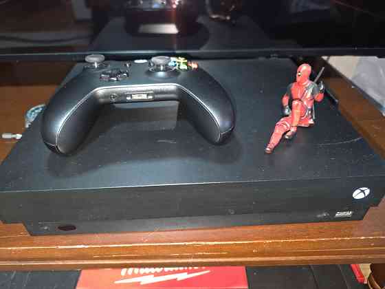 Продам Xbox one X Донецк