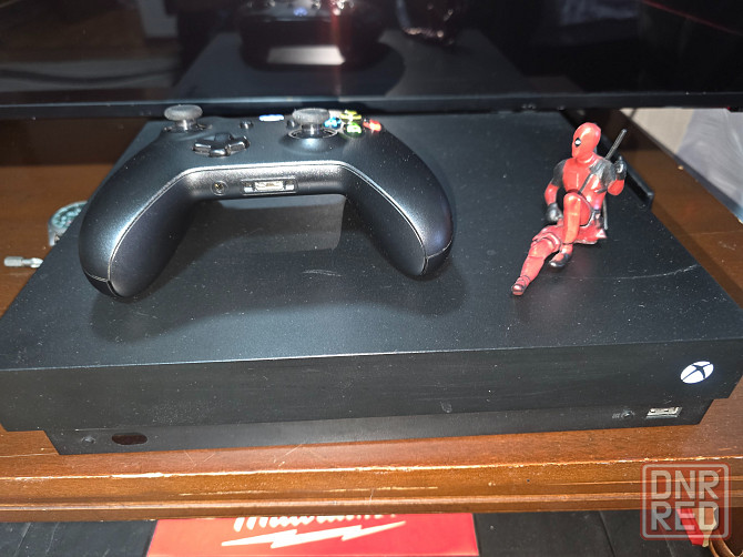 Продам Xbox one X Донецк - изображение 1