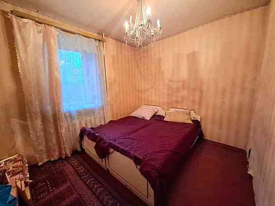 Продаю 4-комн квартиру Донецк