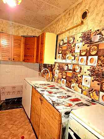 Продаю 4-комн квартиру Донецк