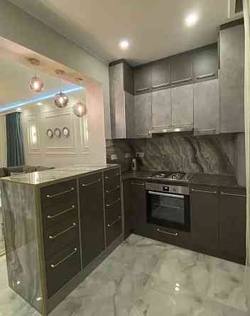 Сдается впервые шикарная 1-комнатная студия с дизайнерским ремонтом Донецк