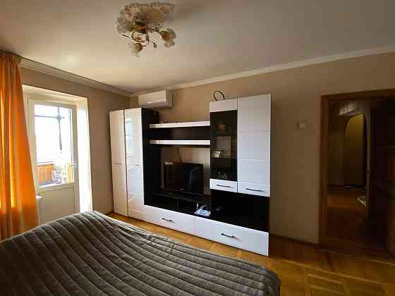 Сдам двухкомнатную квартиру в районе Цирка по ул.Стадионная. Донецк