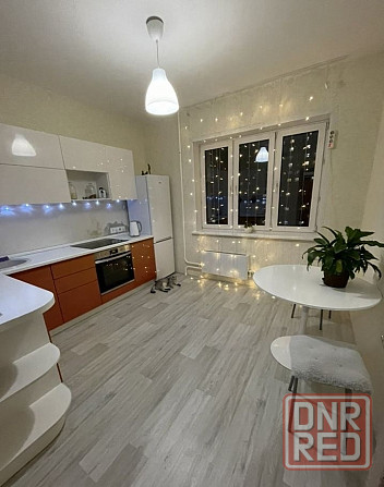 Сдаётся 1-комнтная квартира в Ворошиловском районе, около Донбасс Арены. Донецк - изображение 3