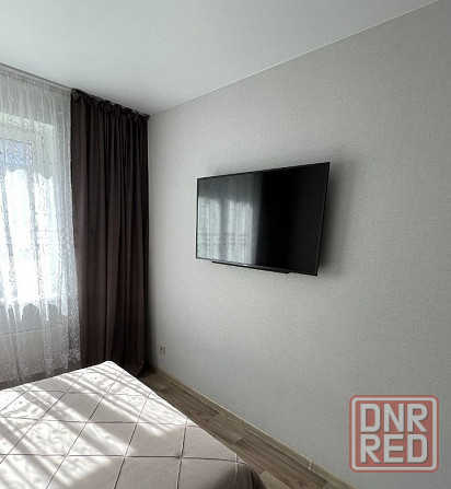 Сдаю однокомнатную квартиру в Калининском районе Донецка. Ориентир: Мед.Университет. Донецк - изображение 2