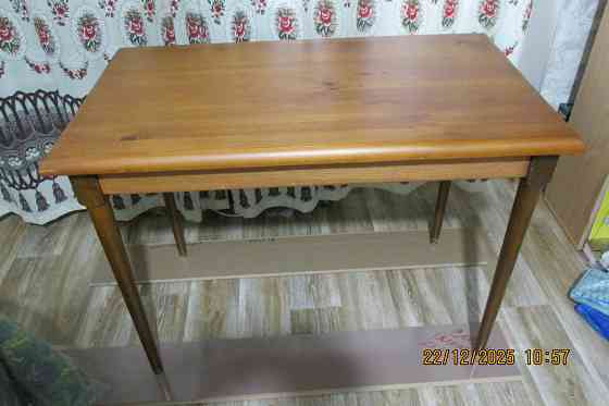 Продаю стол деревянный Донецк