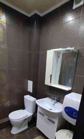 Самый центр Сдам 2к 50кв по ул. 25 лет Ркка, Ворошиловский район, 2 этаж. Донецк