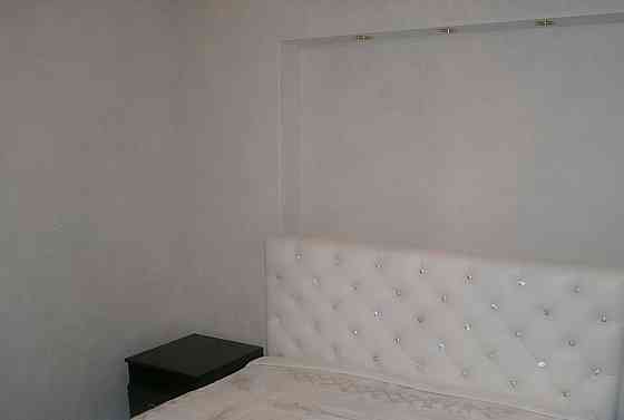 Самый центр Сдам 2к 50кв по ул. 25 лет Ркка, Ворошиловский район, 2 этаж. Донецк