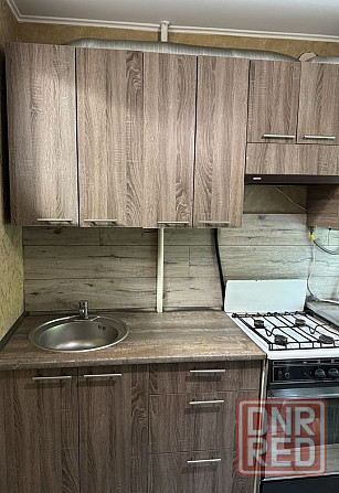 Сдаётся 2-ая квартира Площадь : 50 м2, этаж :3\5 Район : Калининский Донецк - изображение 2