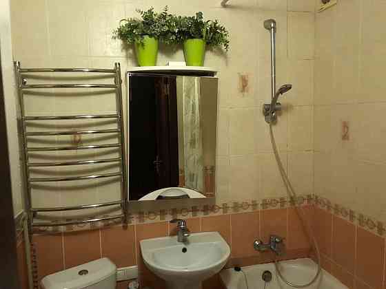 Квартира расположена в сталинском доме, в самом центре города Донецк