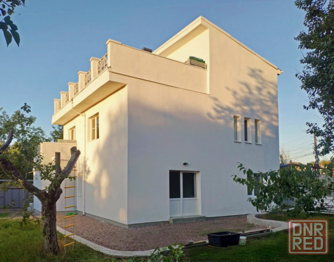 Продажа 3-х уровневого коттеджа, Центр Гвардейки Макеевка - изображение 1