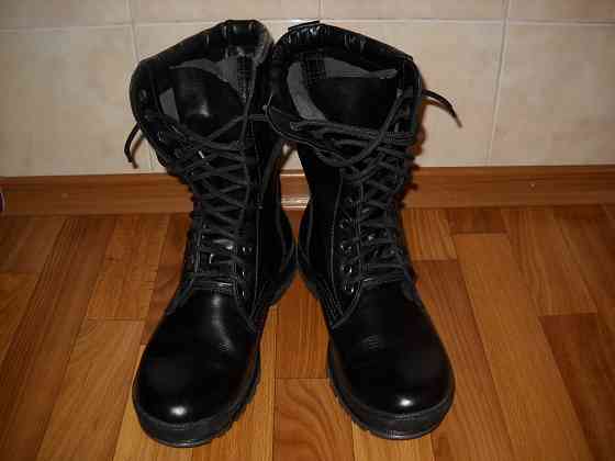 Берцы , кожаные 42 размер. Донецк