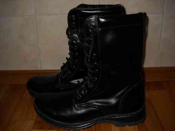 Берцы , кожаные 42 размер. Донецк