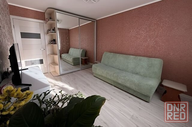 Сдается: Трёхкомнатная квартира Этаж: 8/9 Район: Калининский Донецк - изображение 1