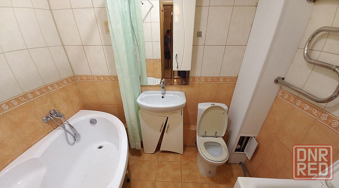 Сдаю однокомнатную квартиру 41.0 м² этаж 2/9 город Донецк, Калининский район Донецк - изображение 4