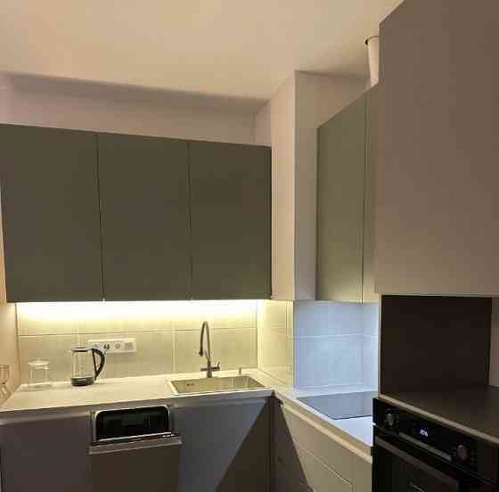 Сдается двухкомнатная квартира в Ворошиловском районе Донецка. Ориентир: Рамада Донецк