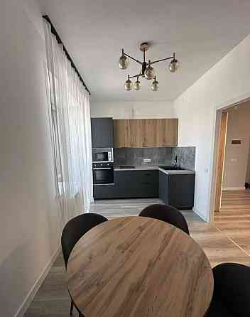 Сдaм уютную двухкомнaтную квaртиру в Ворошиловском районе на пересечении Ватутина Донецк