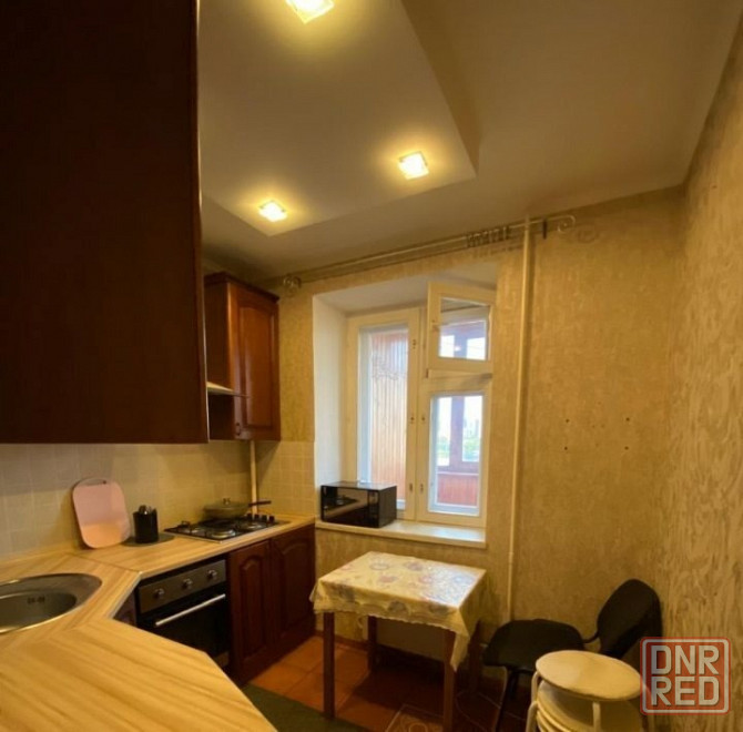 Сдаю двухкомнатную квартиру 45.0 м² этаж 8/10 город Донецк, Пролетарский район, улица Щетинина Донецк - изображение 1