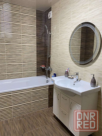 Сдам 1-комнатную квартиру в Ворошиловском районе, Донбасс Арена Донецк - изображение 2