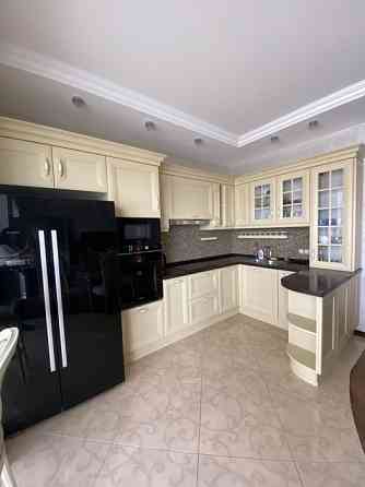 Сдаётся шикарная 3кв.вВорошиловском районе на переулке Орешкова Донецк