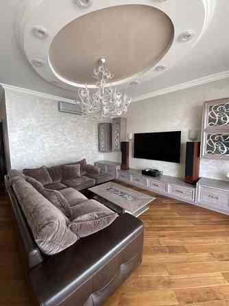 Сдаётся шикарная 3кв.вВорошиловском районе на переулке Орешкова Донецк