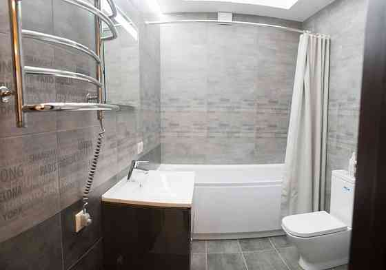 Сдаётся двухкомнатная Ленинский район, Цирк Донецк