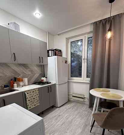 Сдается: Двухкомнатная квартира Этаж: 3/9 Район: Калининский Донецк