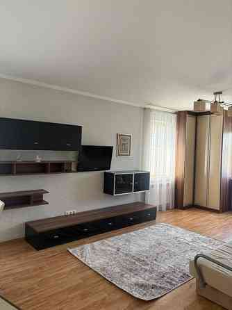 Сдаётся 1-ая квартира в Пролетарском районе Ориентир: ул. Прожекторная, 24 Этаж: 5/9, вода по график Донецк