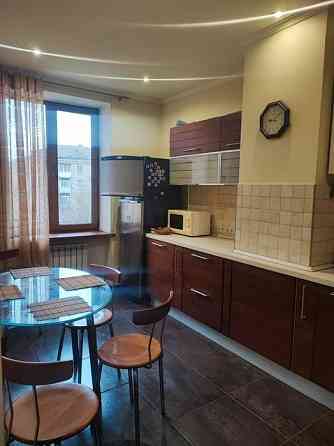 Сдам 3-х комнатную квартиру в Калининском районе Ориентир: Дружба Этаж: 4/5, вода по графику Донецк