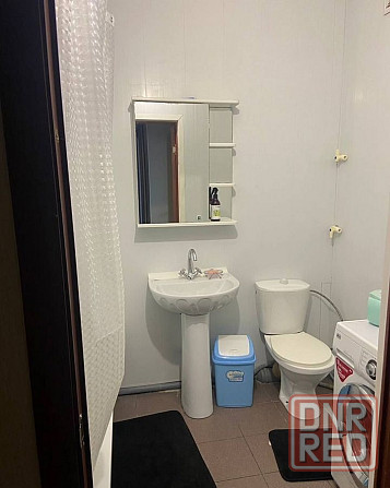 Сдаю однокомнатную квартиру 40.0 м² этаж 6/9 город Донецк, Буденновский район Донецк - изображение 2