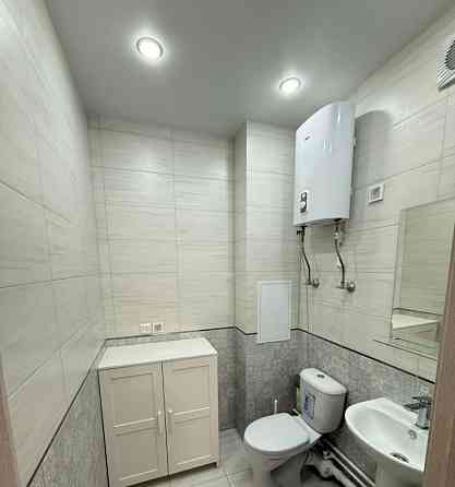 Сдам двухкомнатную квартиру в Ворошиловском районе Донецка по ул. Артема. Этаж: 5/9 Донецк