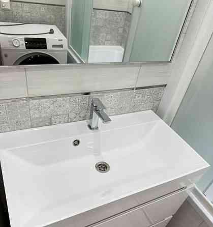 Сдам двухкомнатную квартиру в Ворошиловском районе Донецка по ул. Артема. Этаж: 5/9 Донецк