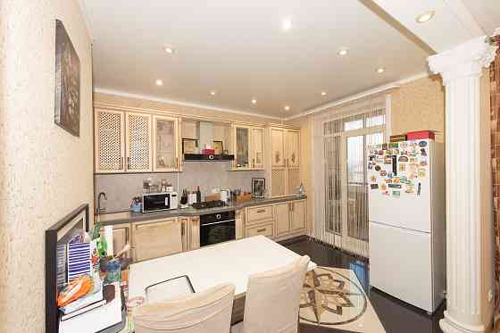 Сдам 3-комнатную квартиру Донецк