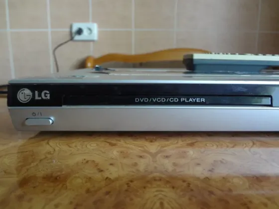 DVD плеер LG DGK 778 с караоке Луганск