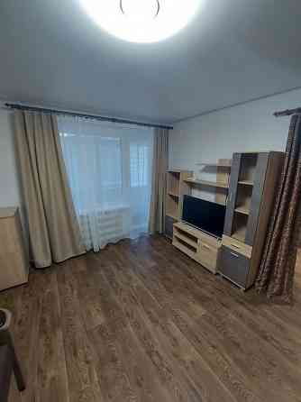 Сдается 1-комнатная квартира Район: Кировский Стоимость: 23000 Этаж: 3 Площадь: 33 кв. м. Донецк