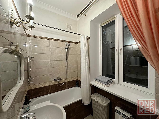 Срочно сдаётся квартира (3 комнаты) в районе Крытого рынка, Ворошиловский район Донецк - изображение 3