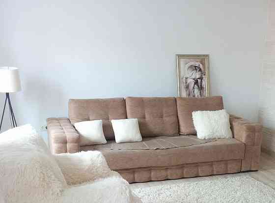 Продается большой, раскладывающийся диван в отличном состоянии. Донецк