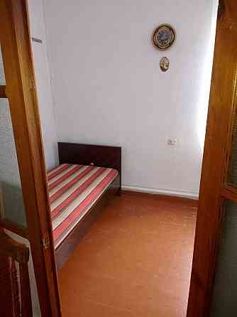 Продается дом с мебелью, гаражом на 10 сотках, р-н Новоселовка Мариуполь